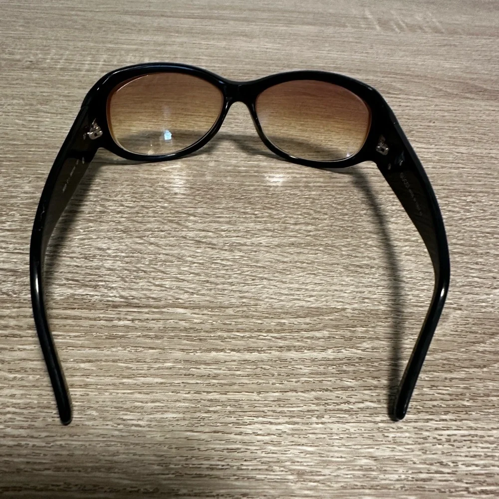 💯Authentic Gucci Black/Gold-tone  Sunglasses-Vintage but in great used condition - Picture 4 of 10